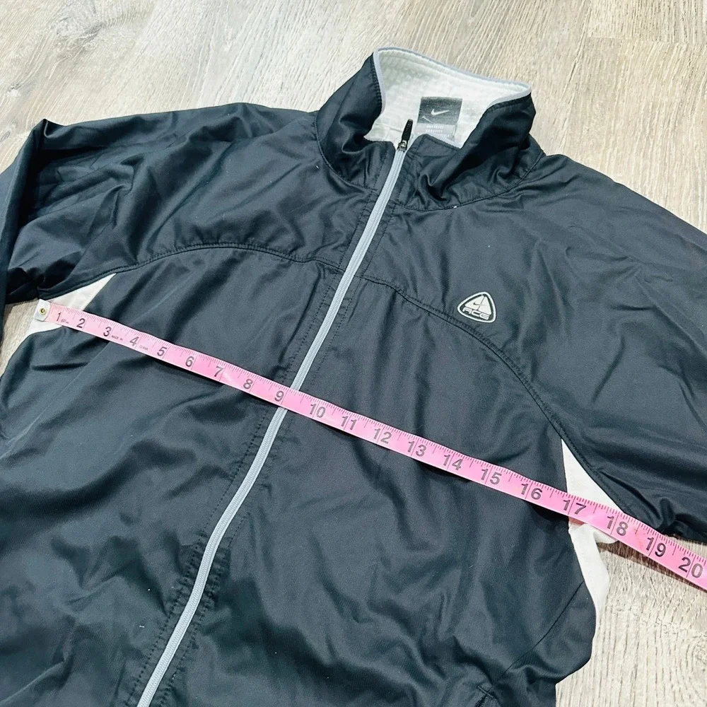 Nike ACG Sphere Dry Kids Medium Jacket Black White Full Zip Windbreaker M 8-10